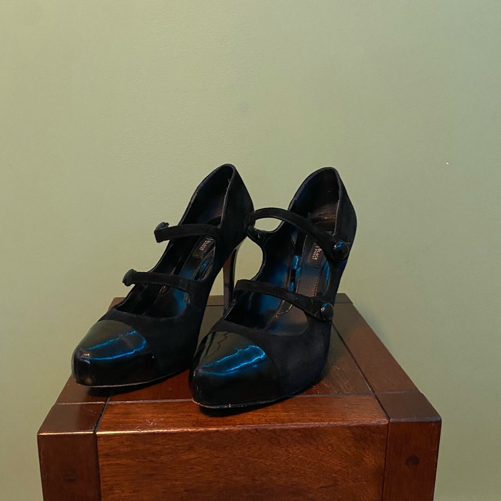 White House Black Market Heel
